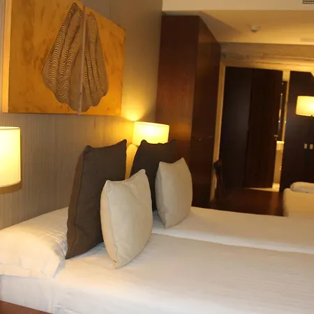 Отель Carris Casa De La Troya 3*