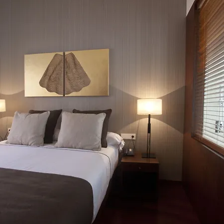 Отель Carris Casa De La Troya Сантьяго-де-Компостела