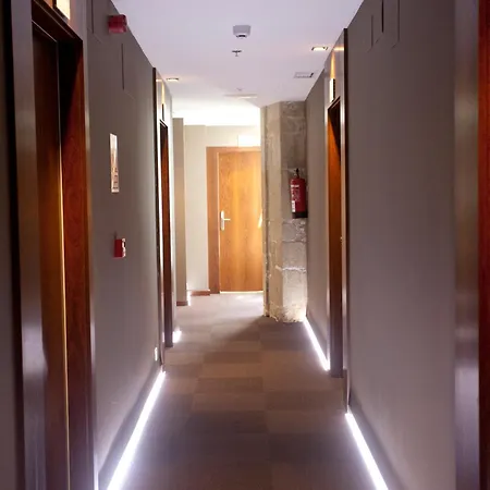 Carris Casa De La Troya