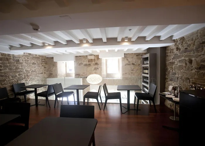 Hotel Carris Casa De La Troya 3*