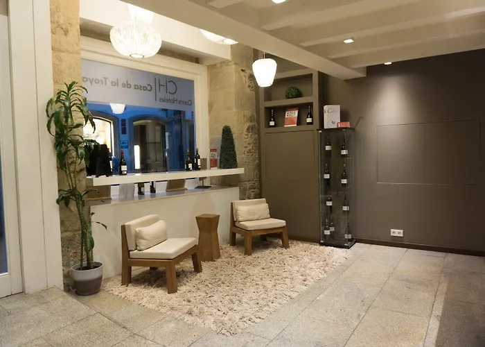 Carris Casa De La Troya Hotel